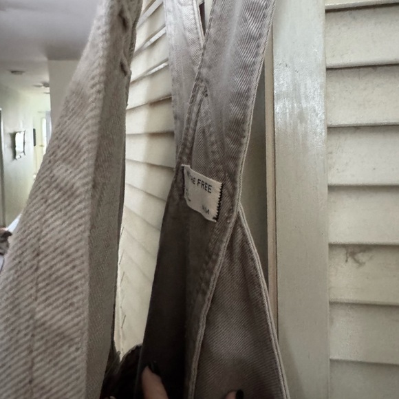 Free People we the free good luck beige Denim barrel Overalls size large - Picture 3 of 3